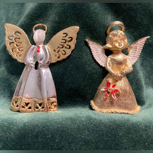 4 Silver- and gold-tone Christmas pins / brooches - Picture 2 of 4